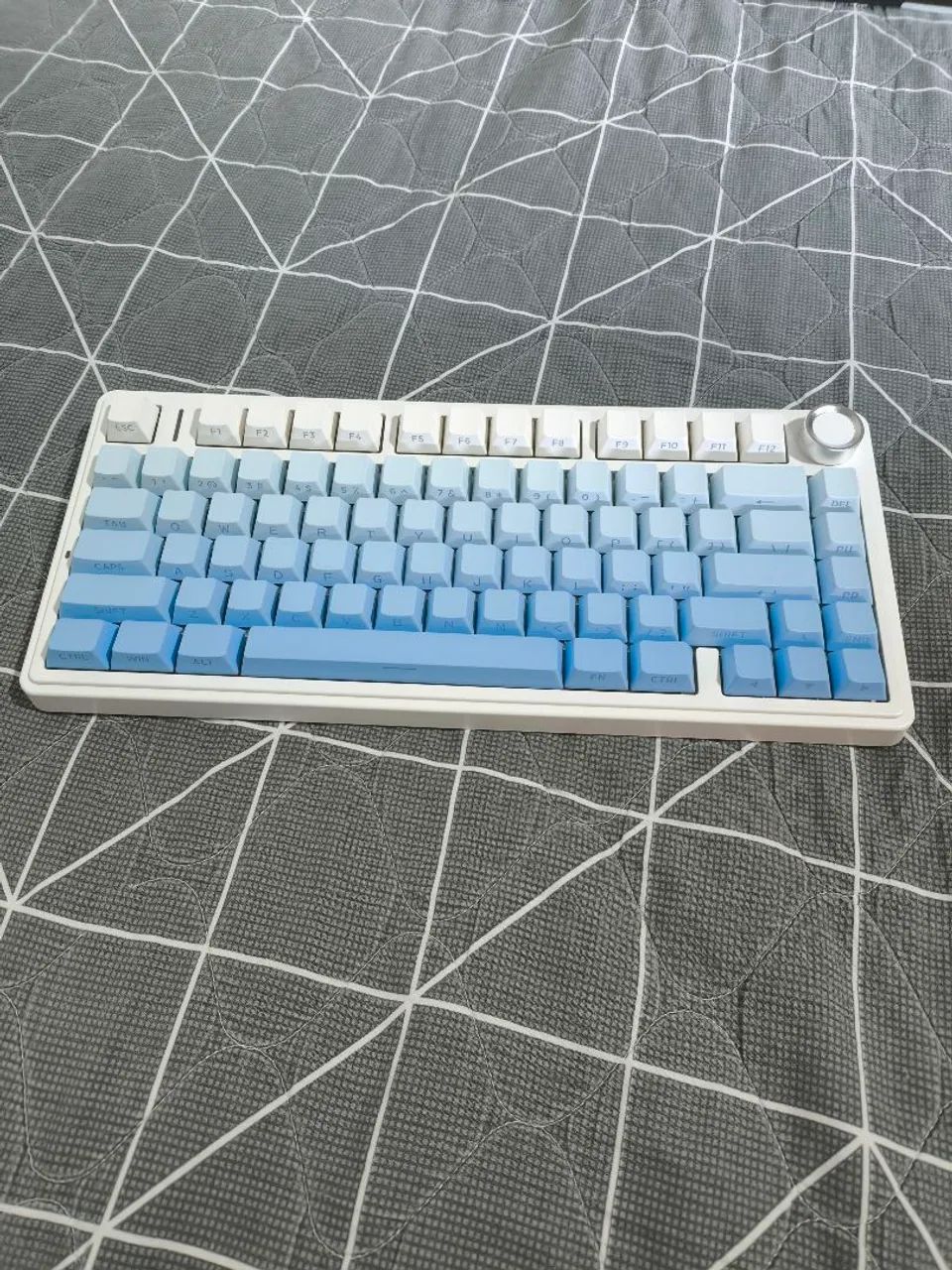 Teclado mecânico AULA F75 - Gradient Blue - Foto 2