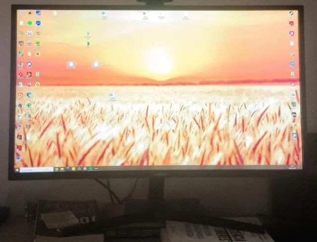  Monitor Samsung 32 polegadas 4k modelo LU32J590