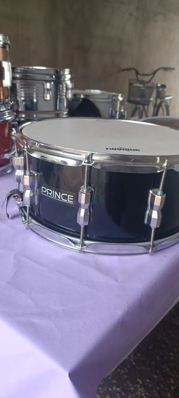 Prince Musicology 日本盤 ロング ボックス　台湾盤？ Caixa de bateria prince - Instrumentos musicais - Conjunto