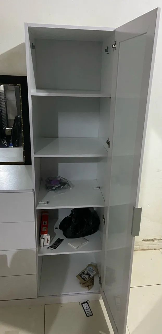 VENDO PENTEADEIRA COM ESPELHO E 5 GAVETAS NOVA, MOTVO :MUDANÇA - Foto 4