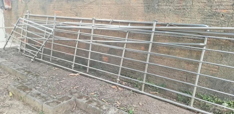 Corrimão e Parapeito (Guarda-Corpo) de Aço Inoxidável Usado - Foto 3