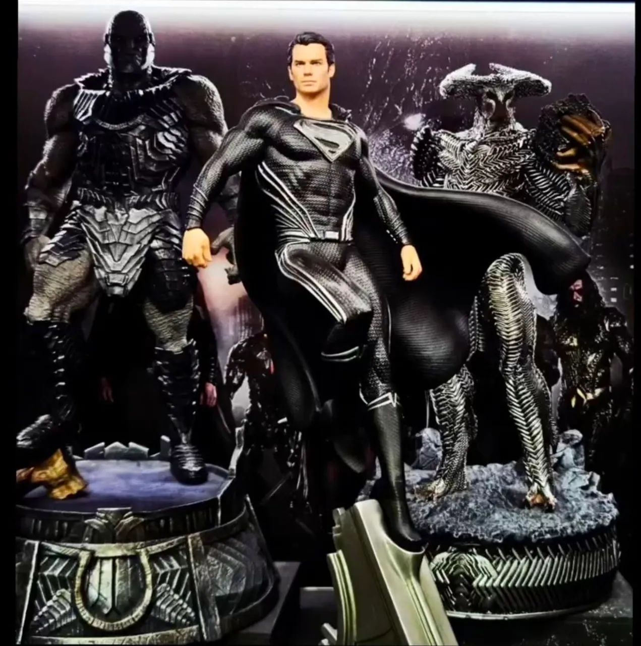 Superman iron studios- 1/10