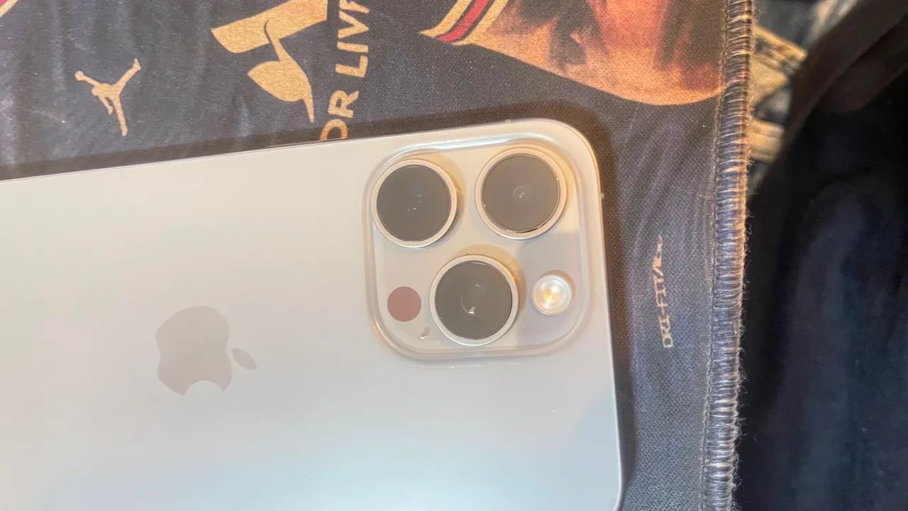 Iphone 15 pro max cor natural - Foto 3