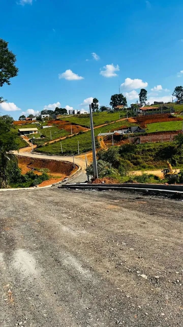 Igaratá, terreno espaçoso 1500m² com portão eletrônico e área de lazer. Corra! - Foto 12