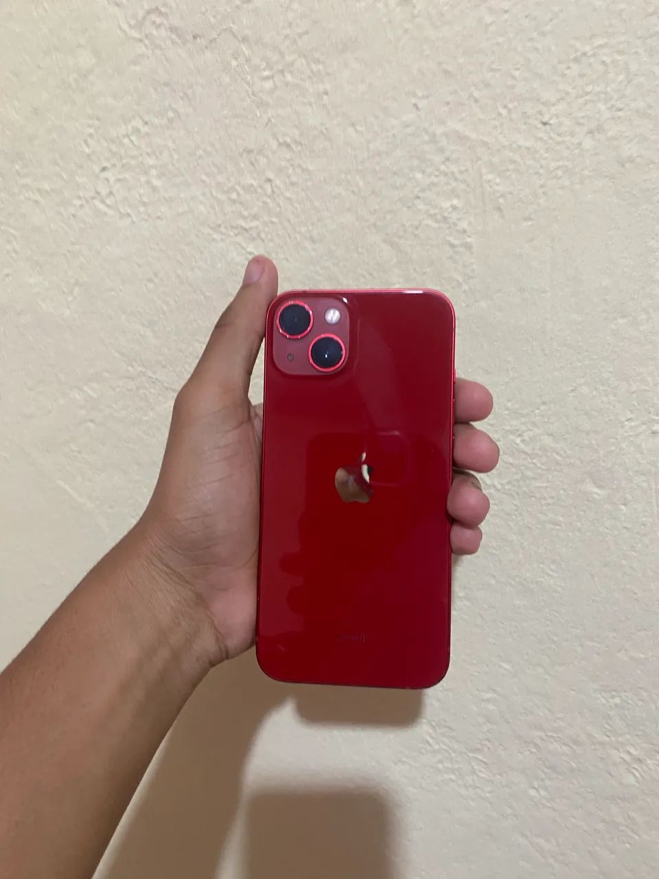 Vendo iPhone 13 product red  - Foto 2