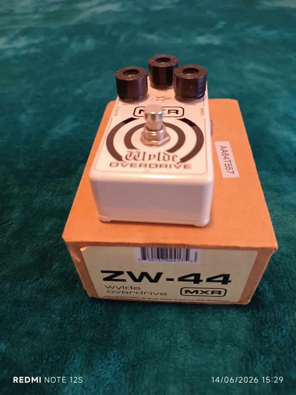 Pedal Boss Multi Overtone MO-2 seminovo com garantia