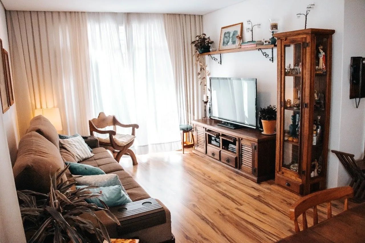 Apartamento com 04 quartos/dormitórios no bairro Balneário, em Florianópolis- SC