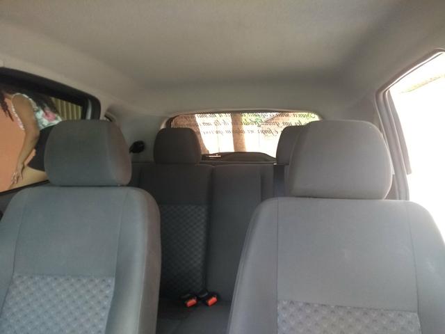 Carro forde fiesta - Foto 9