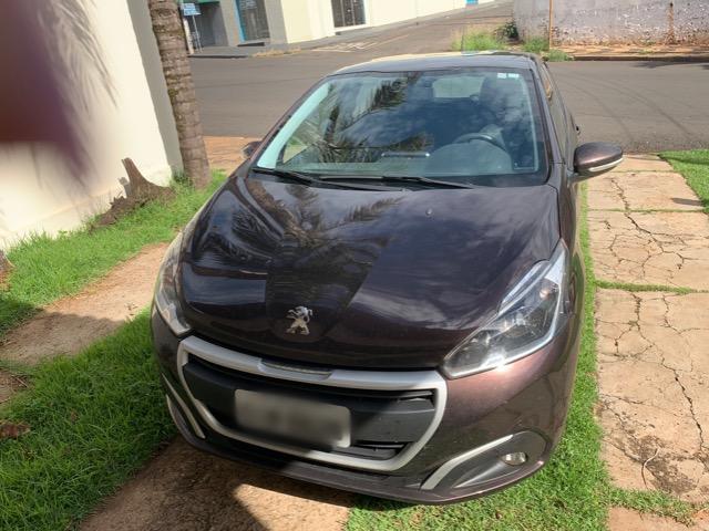 Ipva 2020 quitado! Peugeot 208 ano 2017 completo lindíssimo