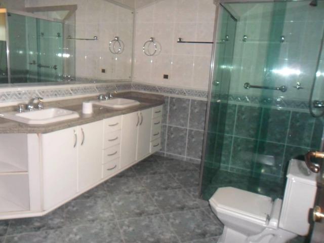Sobrado para venda no bairro Sítio Cercado - Curitiba - PR - Foto 18