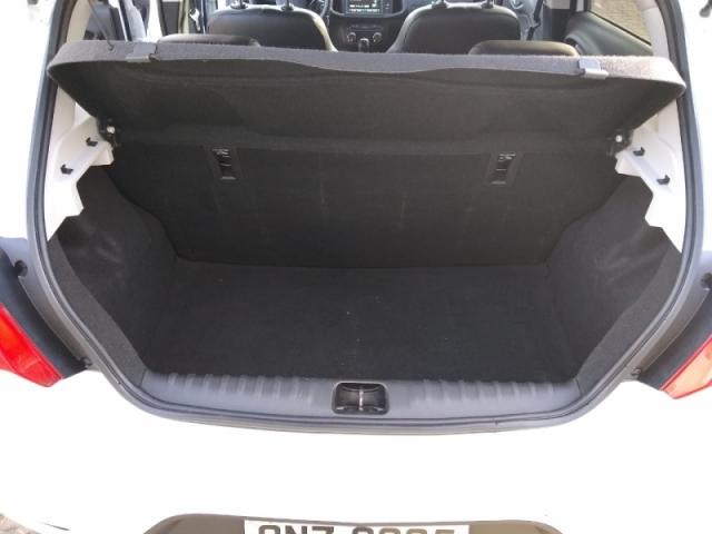 CHEVROLET ONIX 1.4 MPFI LTZ 8V FLEX 4P AUTOMATICO. - Foto 12