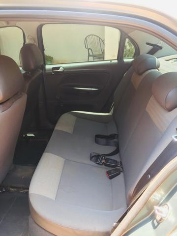 Vendo voyage 1.6 ano 2009 - Foto 2
