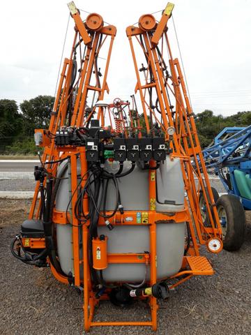 Pulverizador - Jacto Condor 800 - Foto 3
