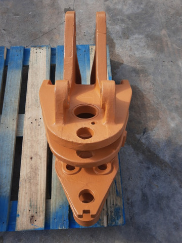 ?Cara de cavalo? chassi oscilante retroescavadeira CASE 580L/ M ? p/n 148822A1