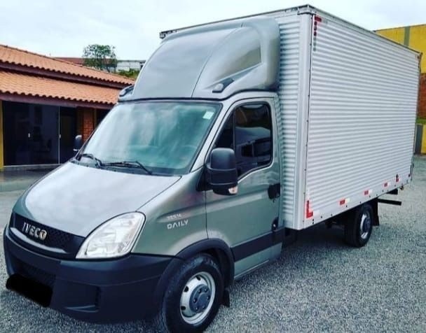 Iveco Daily 35s14 baú 2013 - Foto 2