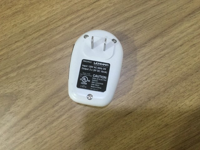 Carregador de baterias 9volts para 2 baterias simultaneamente  - Foto 3