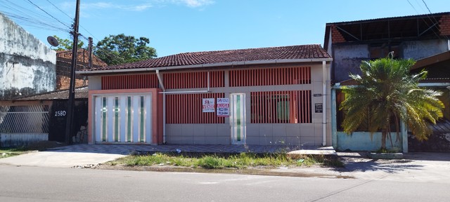 Casa a venda possui 200 metros quadrados com 4 quartos em Novo Buritizal - Macapá - AP