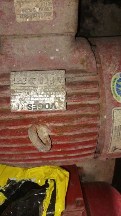 Vendo Bombas d'água trifásica no estado 3,0CV - Foto 3