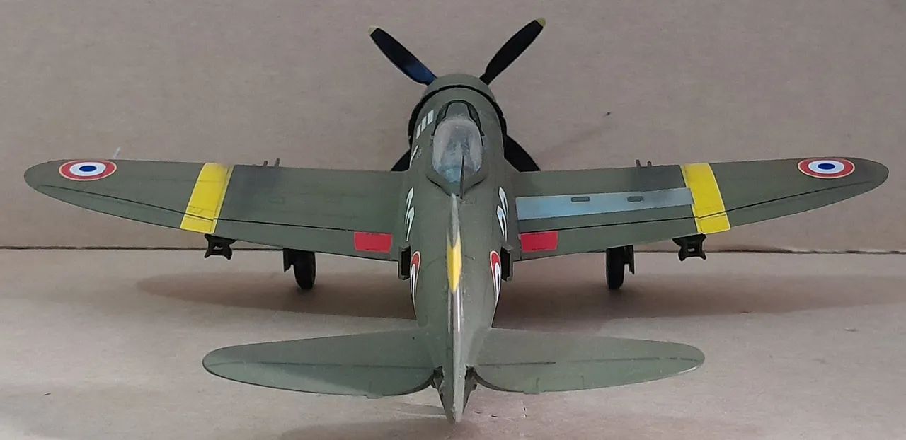 Republic P-47D Thunderbolt 1/72 - Foto 4