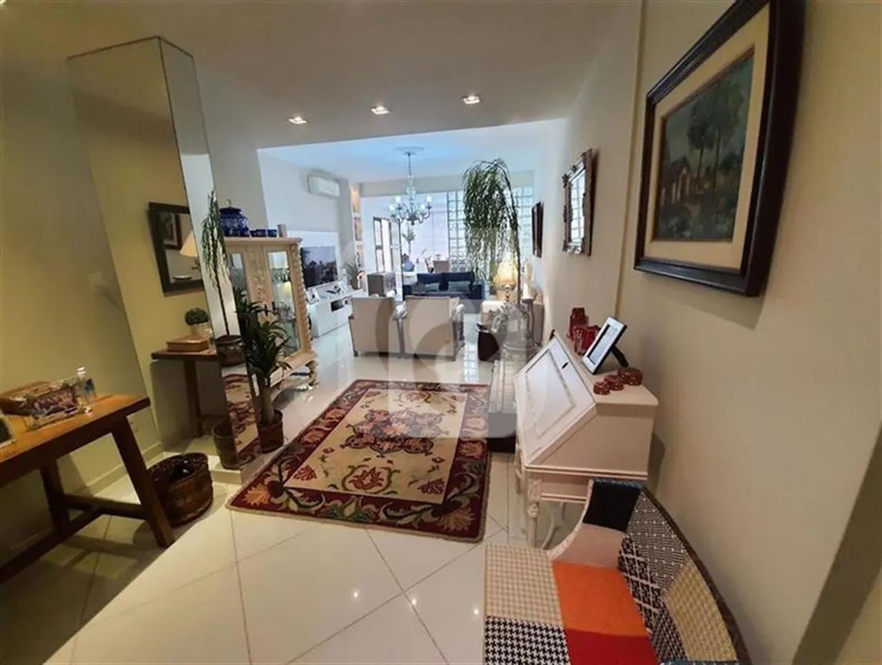 0 - Apartamento 3 quartos, sendo 1 suíte