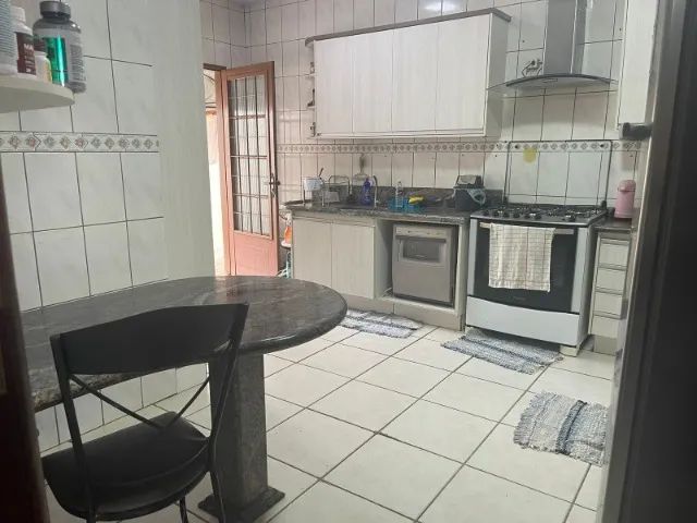 4 Quartos sendo 3 Suítes Negrão de Lima Jaó - Foto 4