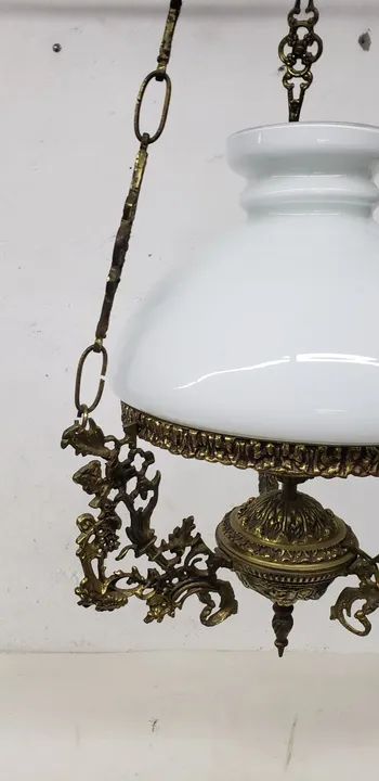 Lustre bronze opalina branca antigo  - Foto 2