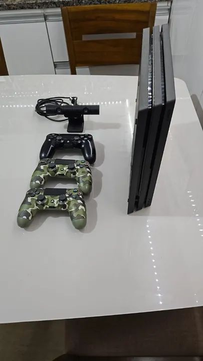 PS4 Pro 1Tb + 3 Controles + PlayStation Câmera - Foto 3