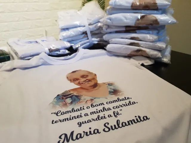 Camisa personalizada para homenagem e missa setimo dia com foto e frase - Foto 3