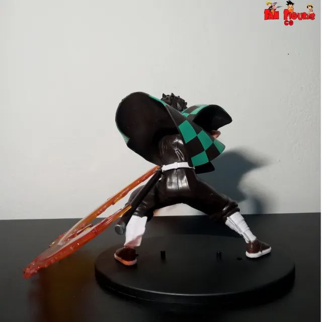 Kimetsu no Yaiba - Action Figure Tangiro - Foto 5