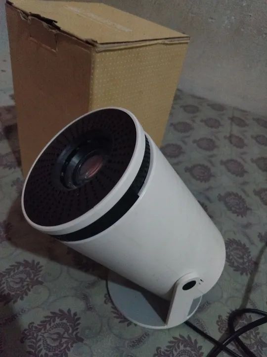Projetor Portátil para Cinema em Casa - Foto 4