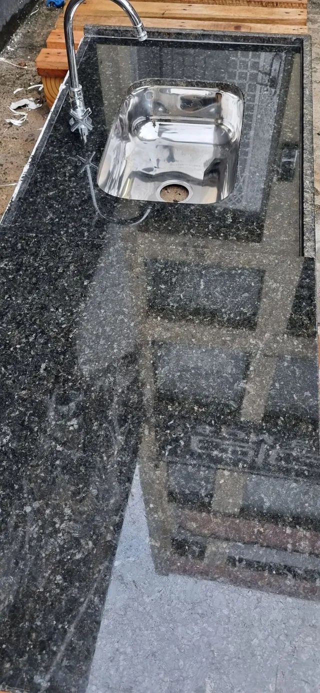 Pia de cozinha completa com torneira  - Foto 5