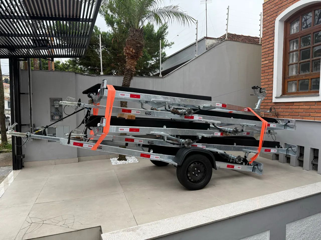 Carretinha de jet ski, galvanizada sem rodagem !! - Foto 3