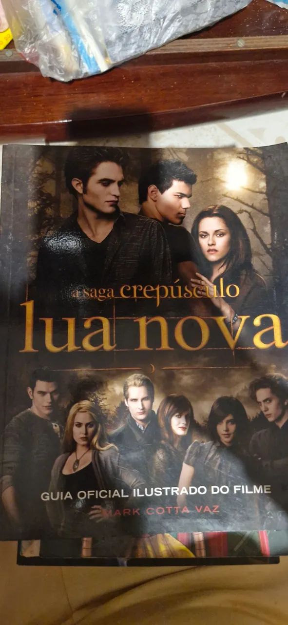 Guia Oficial Ilustrado Lua Nova - Crepúsculo