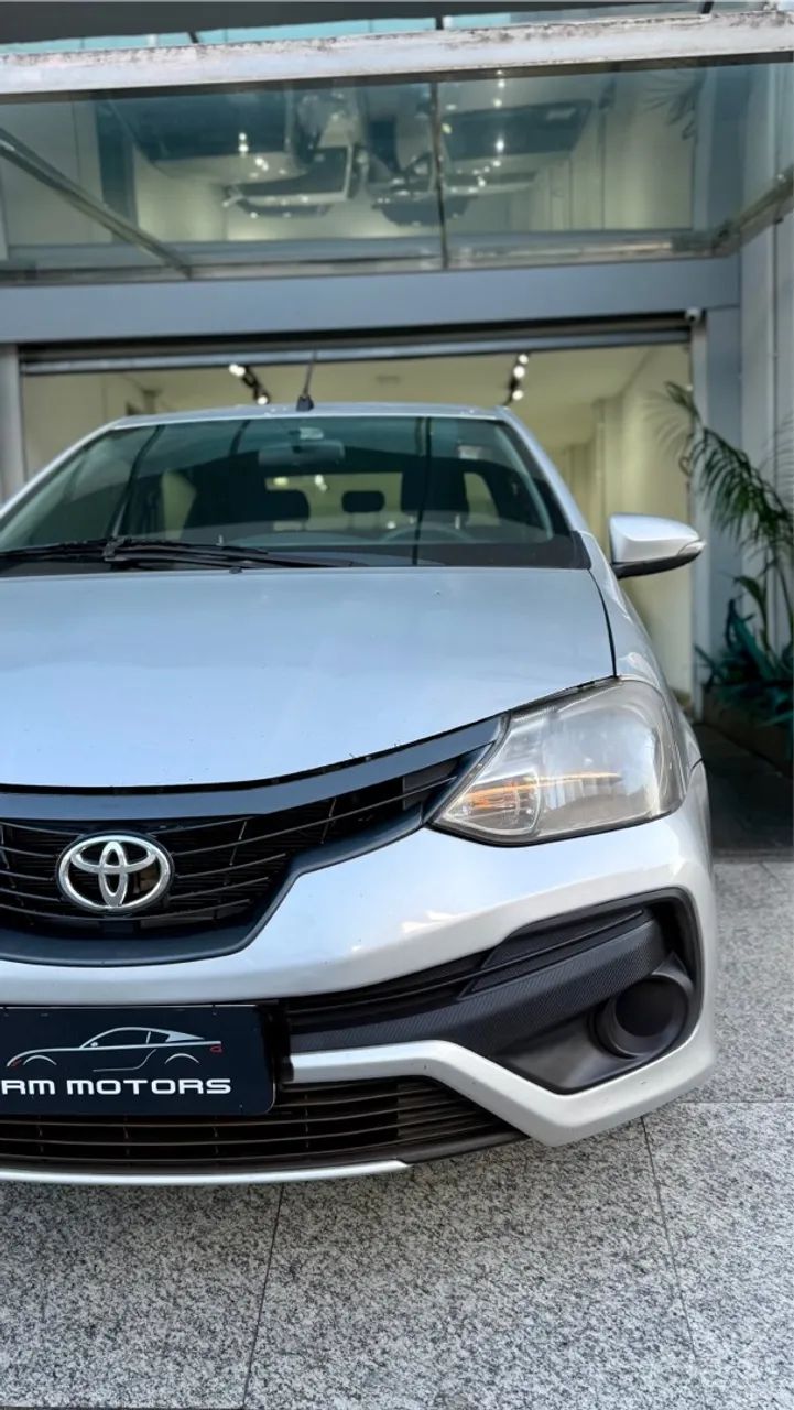 TOYOTA  ETIOS 1.5 SEDAN 2020 PLUSS COMPLETO ORIGINAL RODAS MULTIMÍDIA REVISÃO - Foto 5