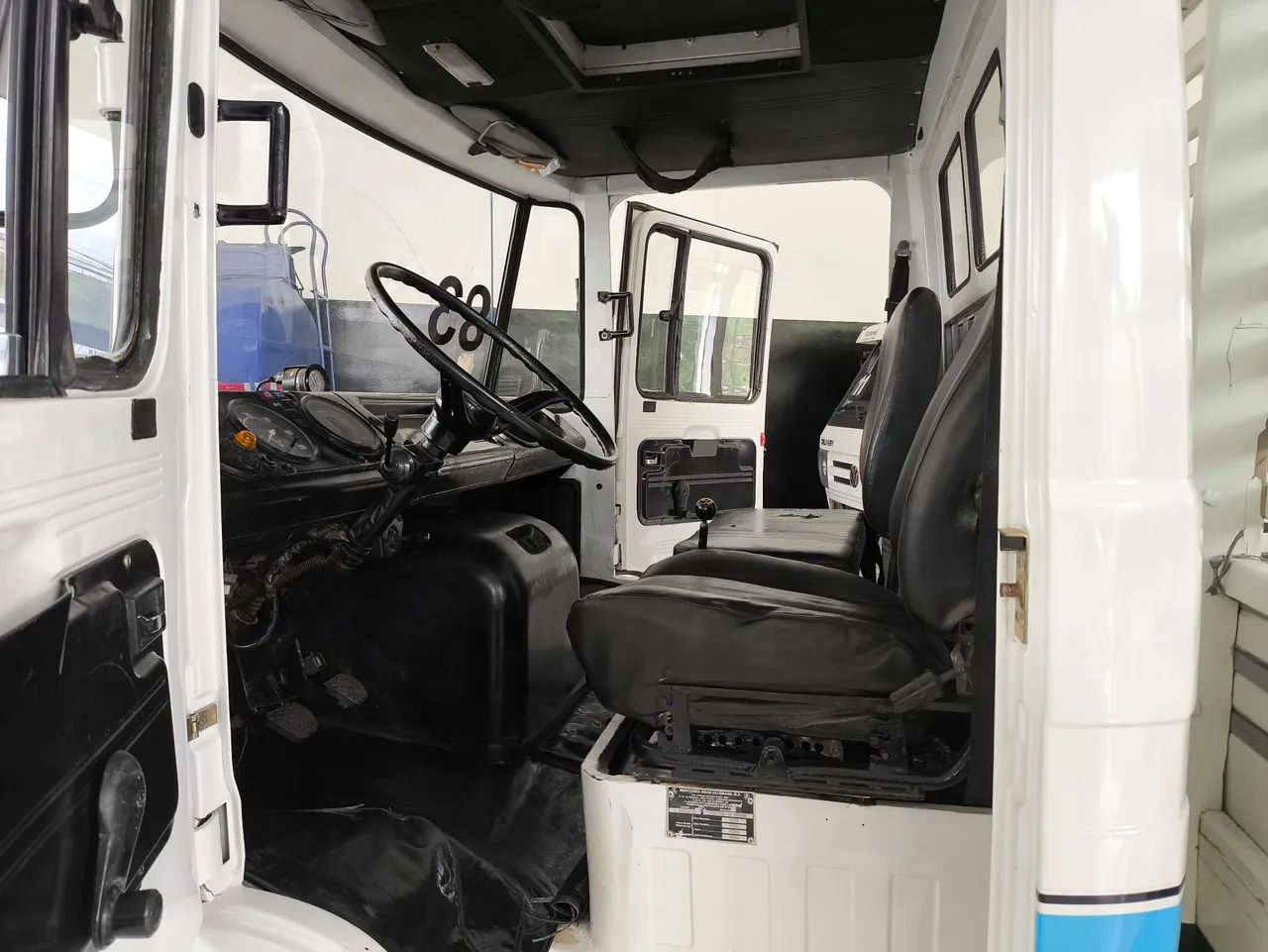 Mercedes-Benz 608 D carroceria nova  - Foto 9