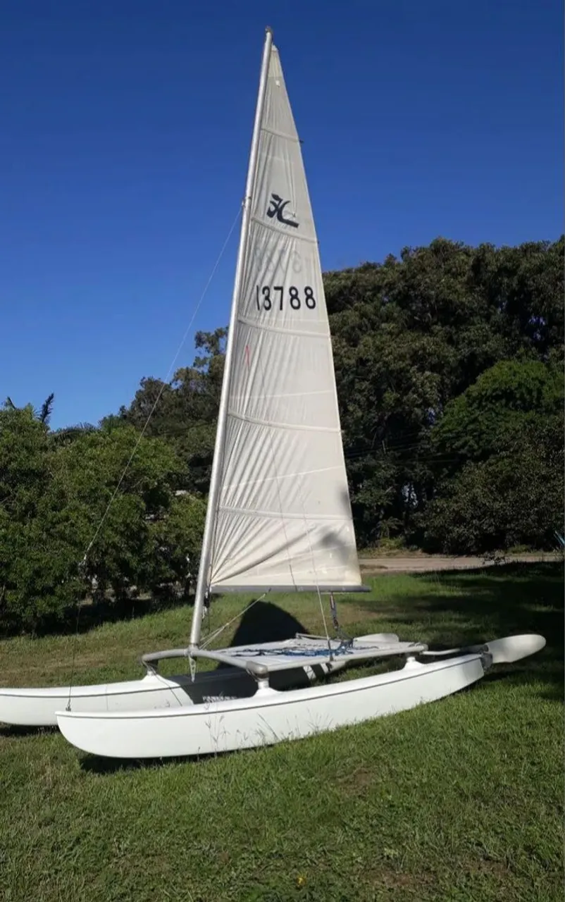Duas Lâminas em fibra de vidro para montar um Hobie Cat 14 ou até um barco estilo catam