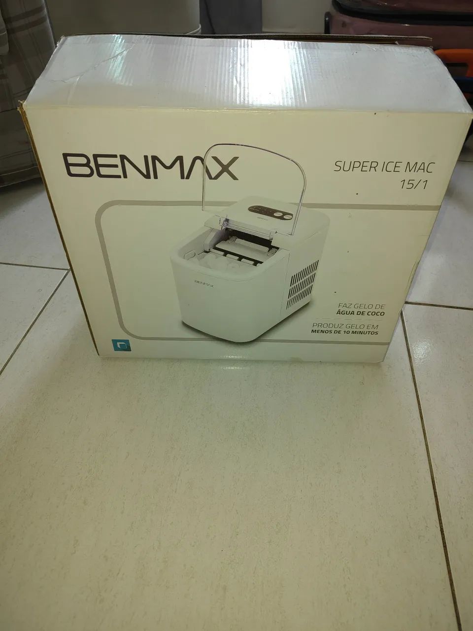 Máquina de Gelo Benmax - 15 Kg ( NOVA)
