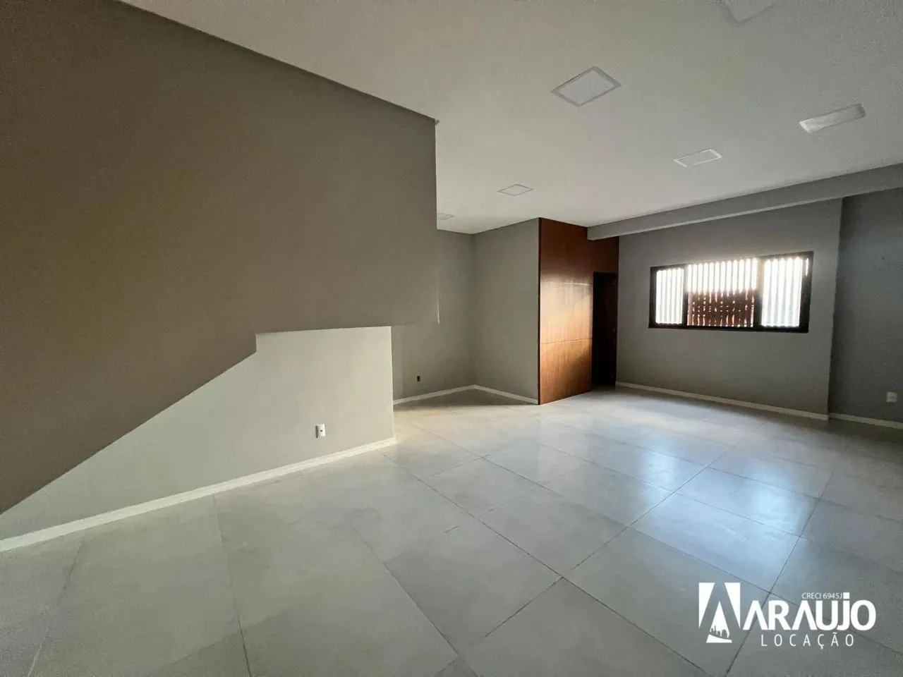 Sala Nova para locação no São Judas