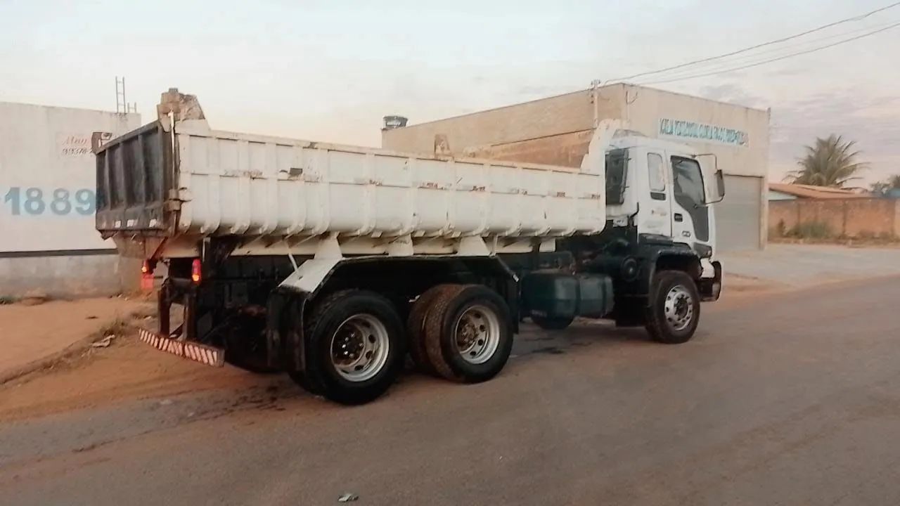 Vendo ou troco Caminhão GMC  - Foto 2