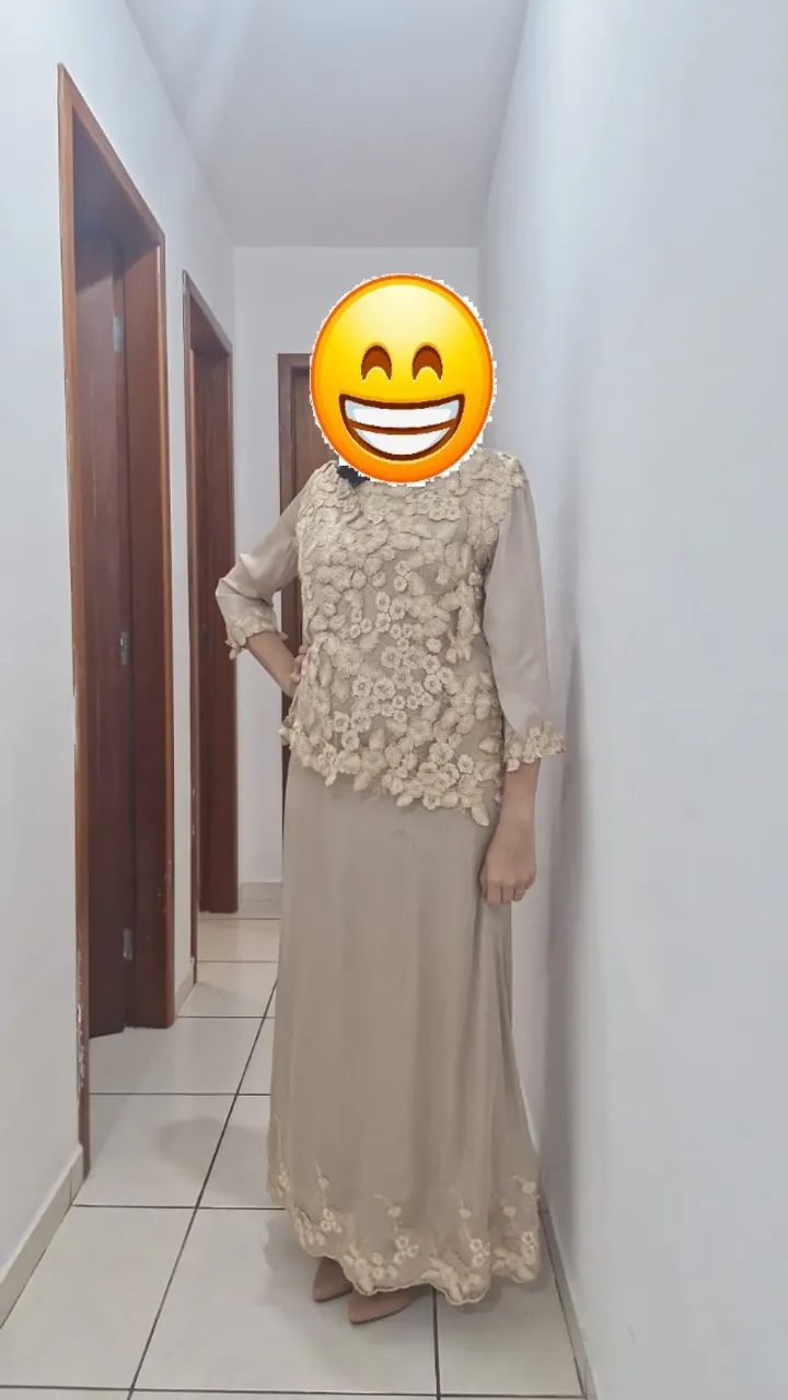vestido longo tamanho M, com renda 3D, cor Nude