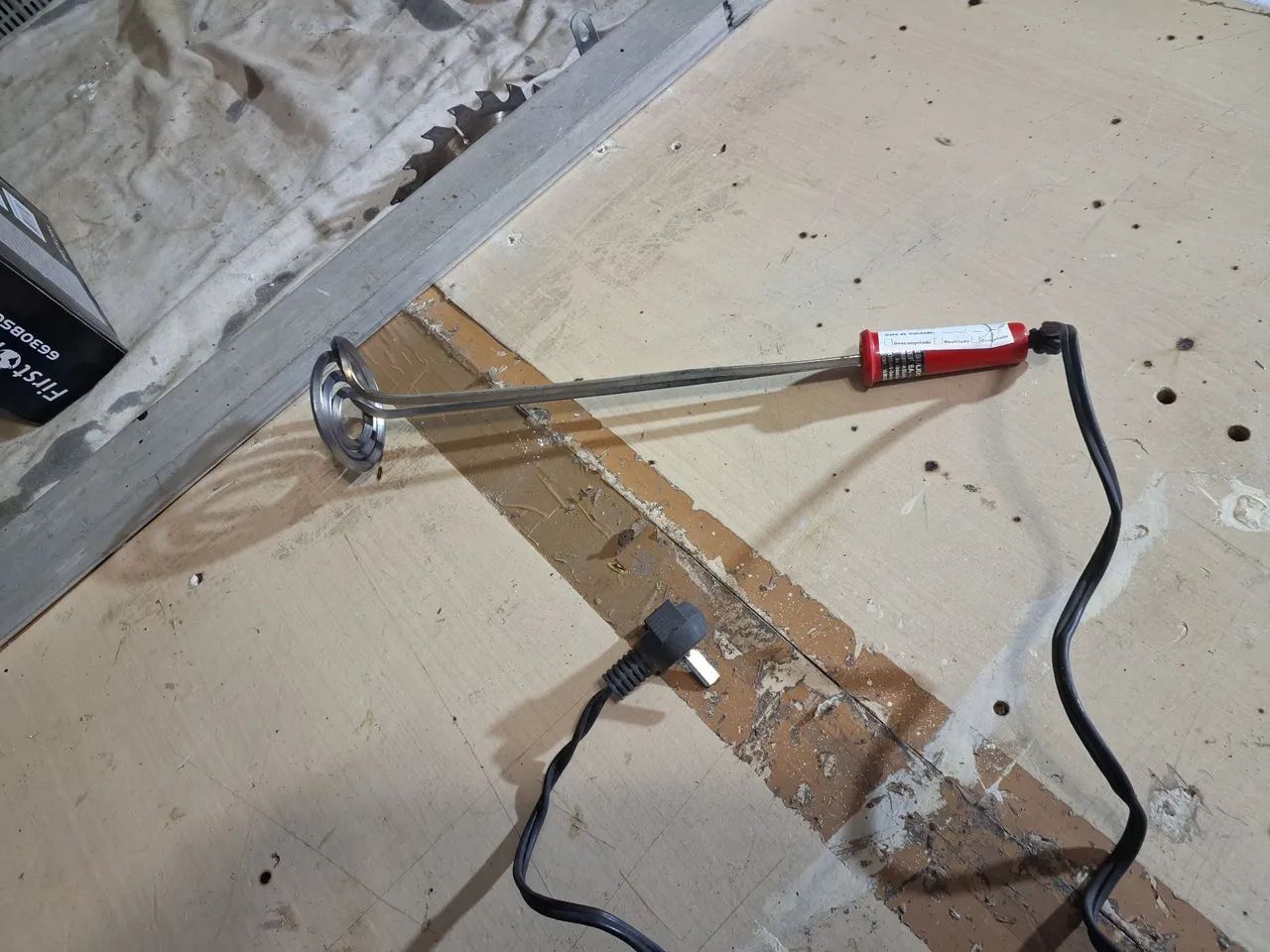 Resistência Elétrica para Aquecimento de Líquidos