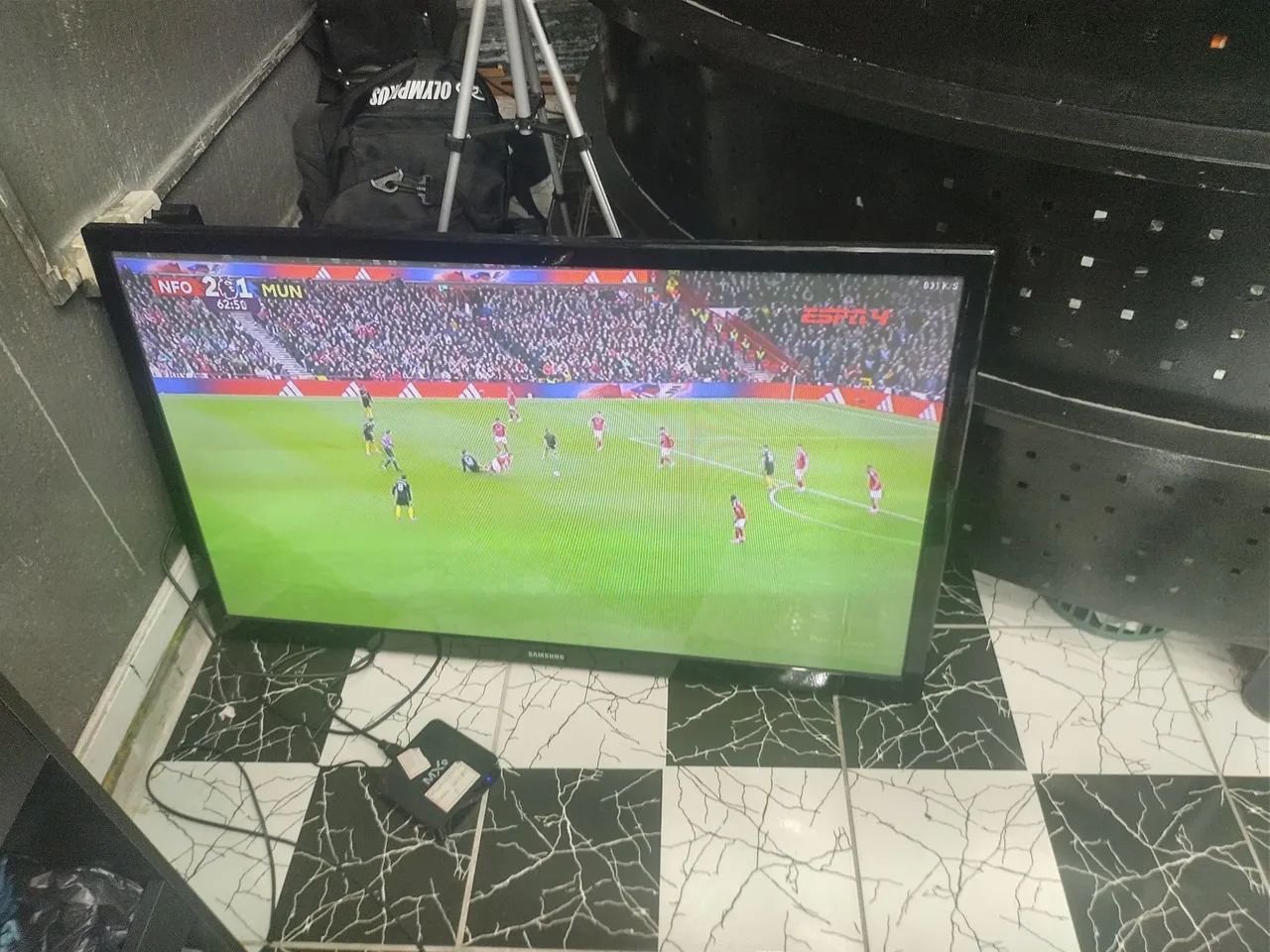 Vendo tv Samsung 50polegadas obs. Nao e smartv R$ 900,00 - Foto 2