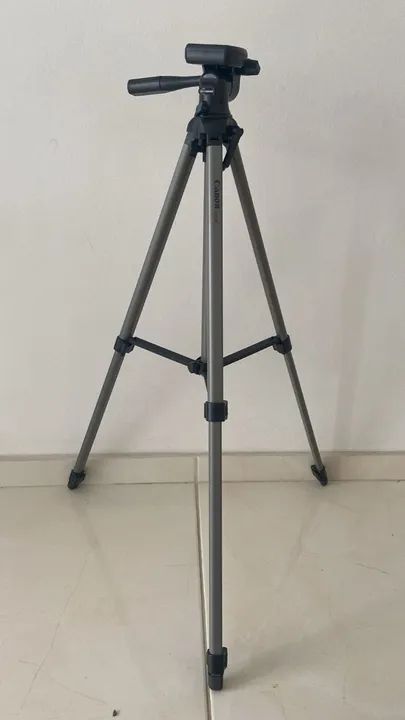 Tripé filmadora Canon CVP - 180 antigo - Foto 5