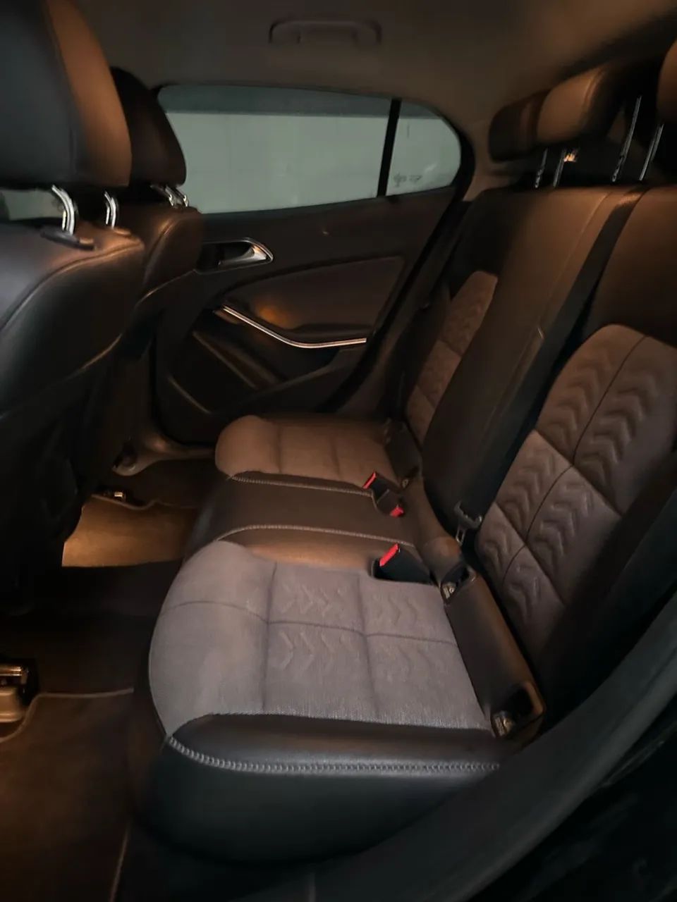 MERCEDES GLA 200 STYLE 2018 1.6 TURBO. - Foto 5