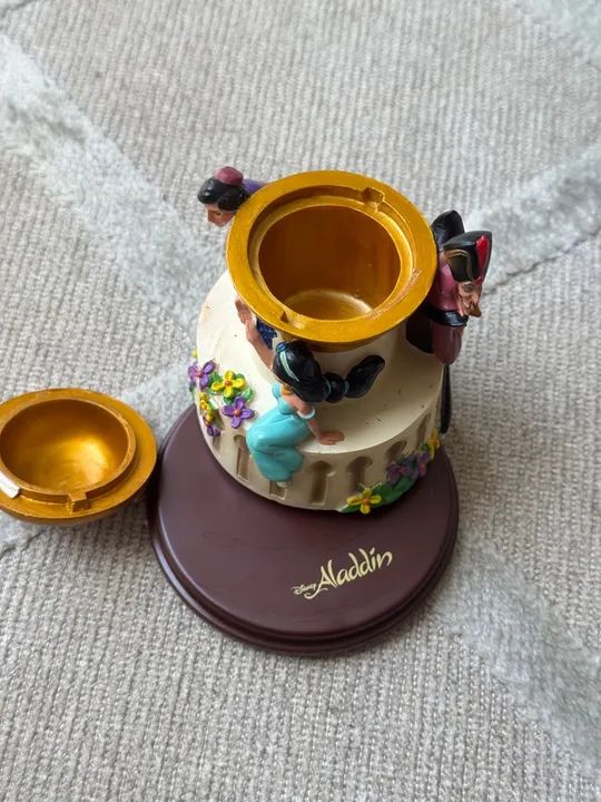 Caixa musical e porta joia Aladdin Disney  - Foto 4