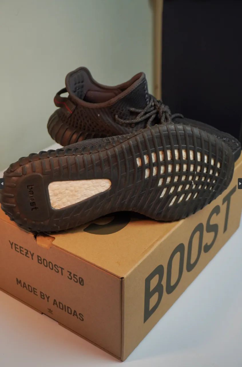 Yeezy 350 V2 (ORIGINAL) - Foto 2