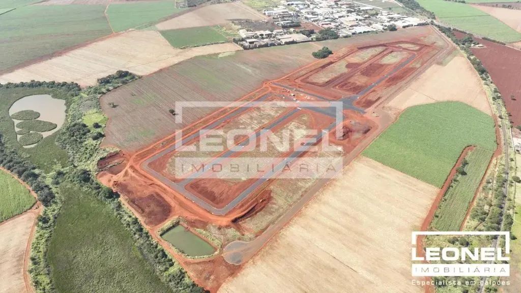 Área / Terreno Empresarial e Industrial à Venda - Foto 14