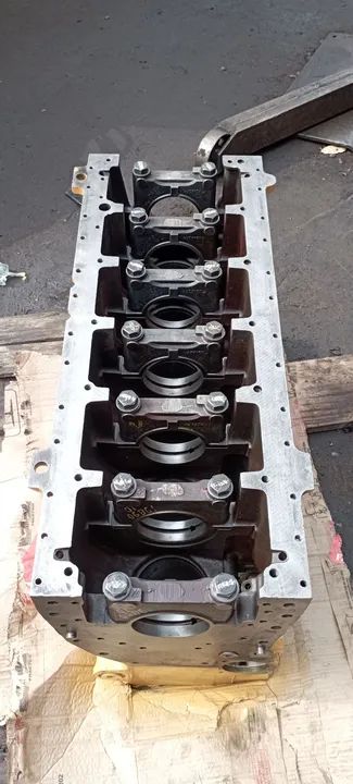 Bloco de Motor Caterpillar 3116 - Foto 3