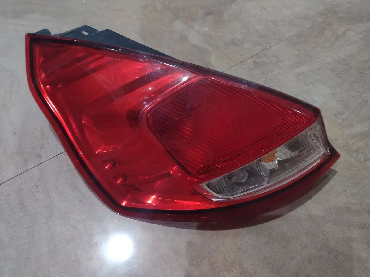 Lanterna New Fiesta LE