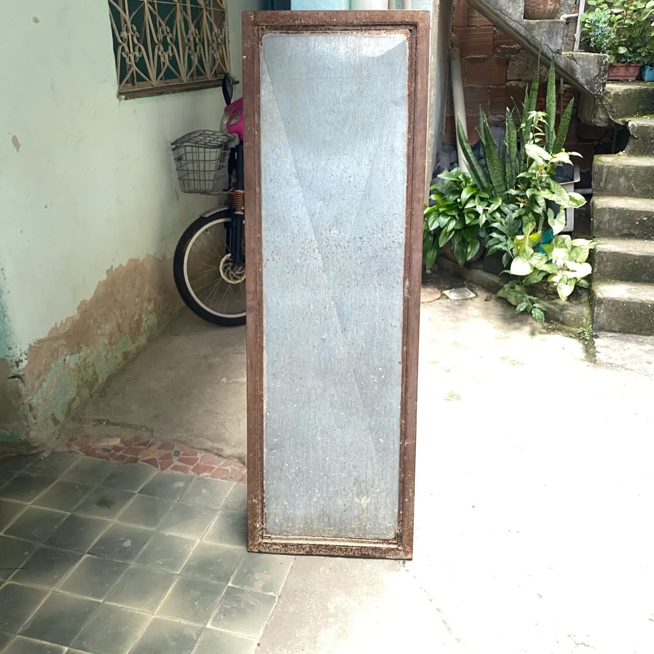 Contenção de chuva a grande 167.00 a menor 1.44 largura 50  - Foto 2